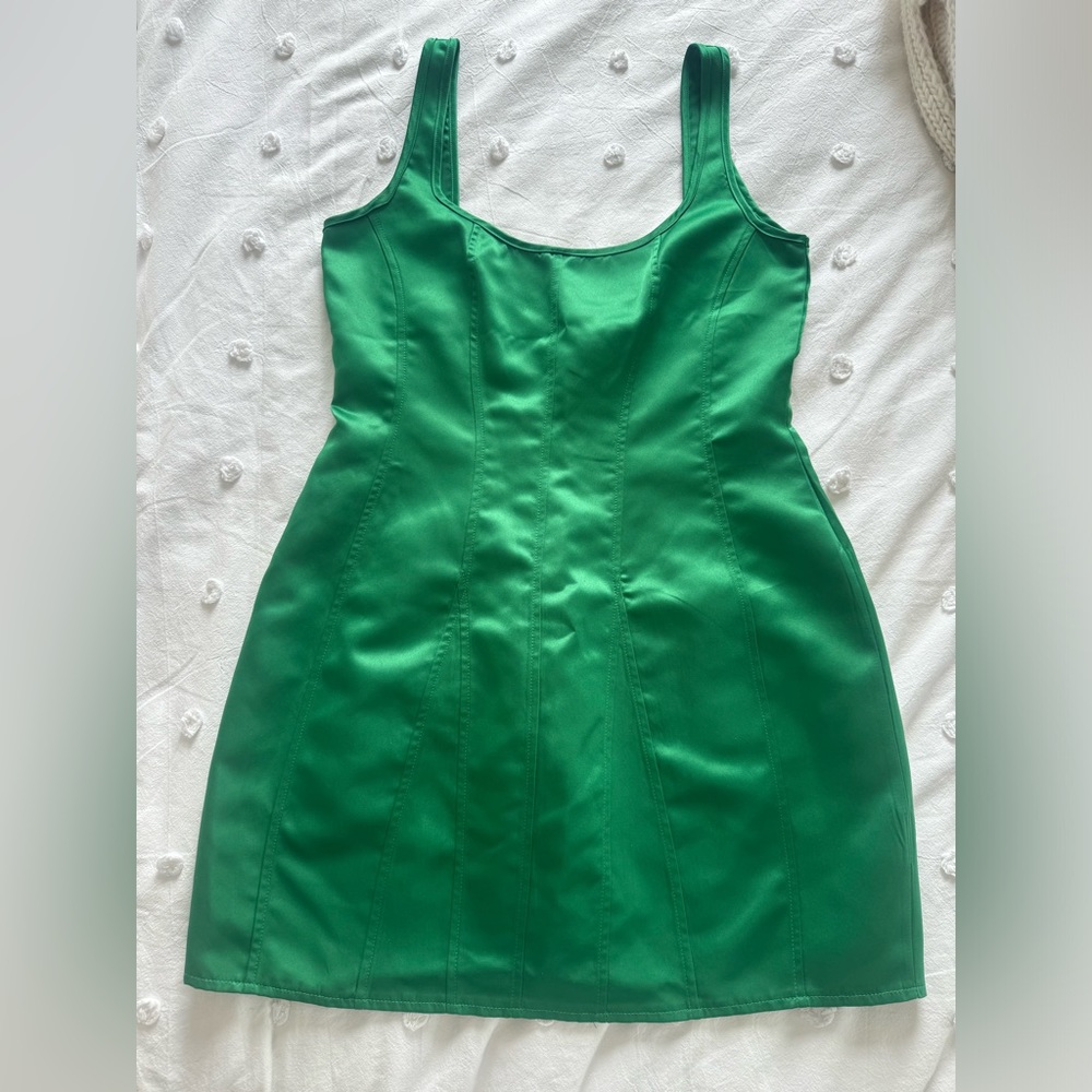 Norabella mini dress in a stunning emerald green